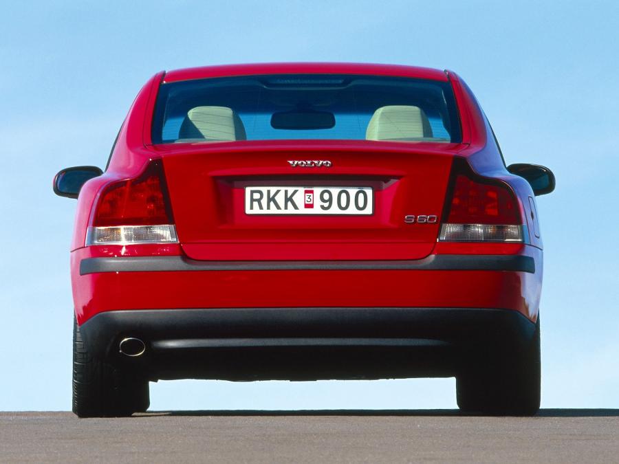  Volvo S60 2000 года  (фото 14 из 37)